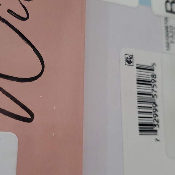 ❤️NIB Wild Pair Women's Yelenah Faux Leather Studded Espadrilles❤️ - Picture 5 of 5